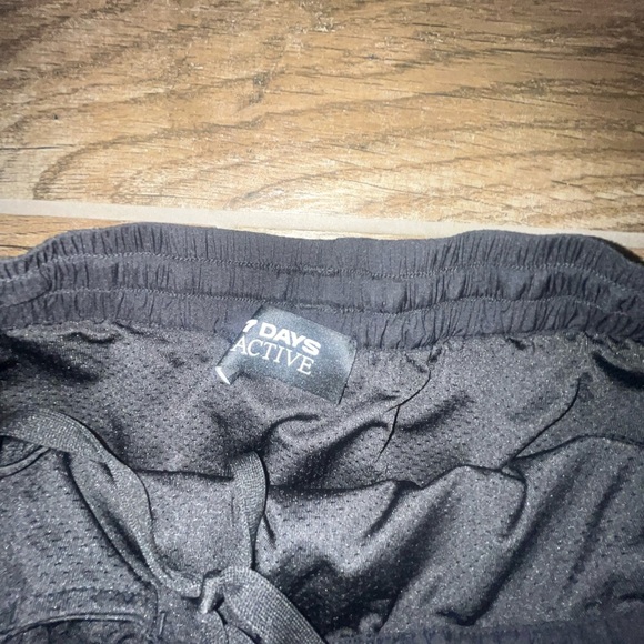 7 Days Active black running shorts - Picture 3 of 4